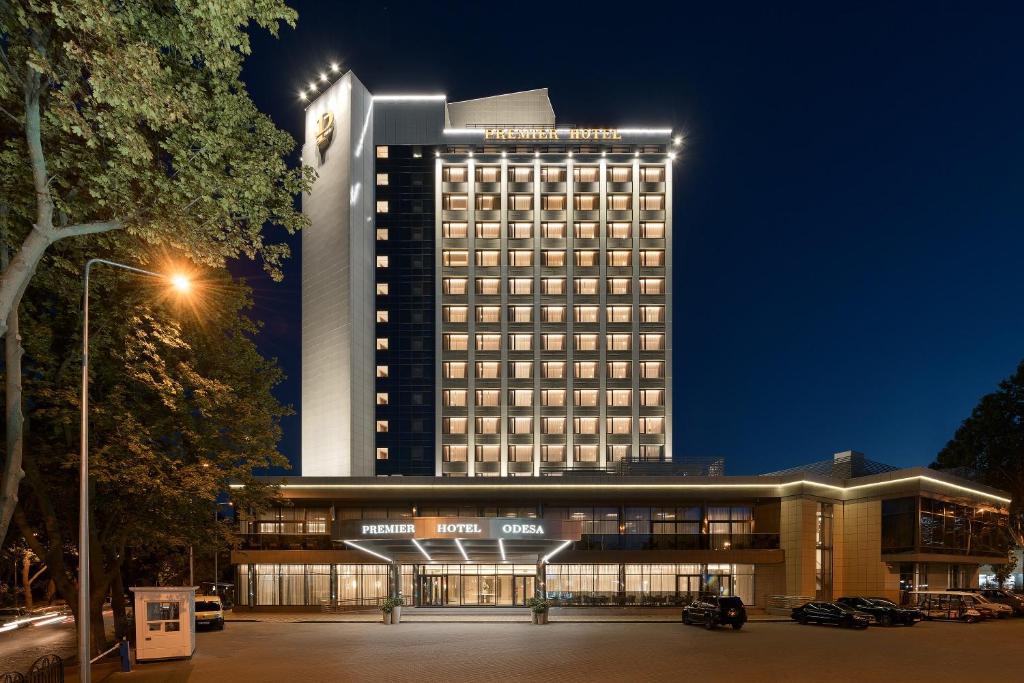 Premier Compass Hotel Odessa Extérieur photo